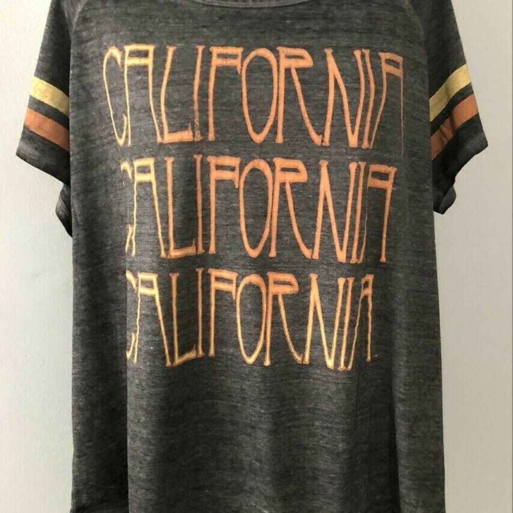 2X Plus Size NWT Torrid California Gray Top T-Shirt Womens Clothes